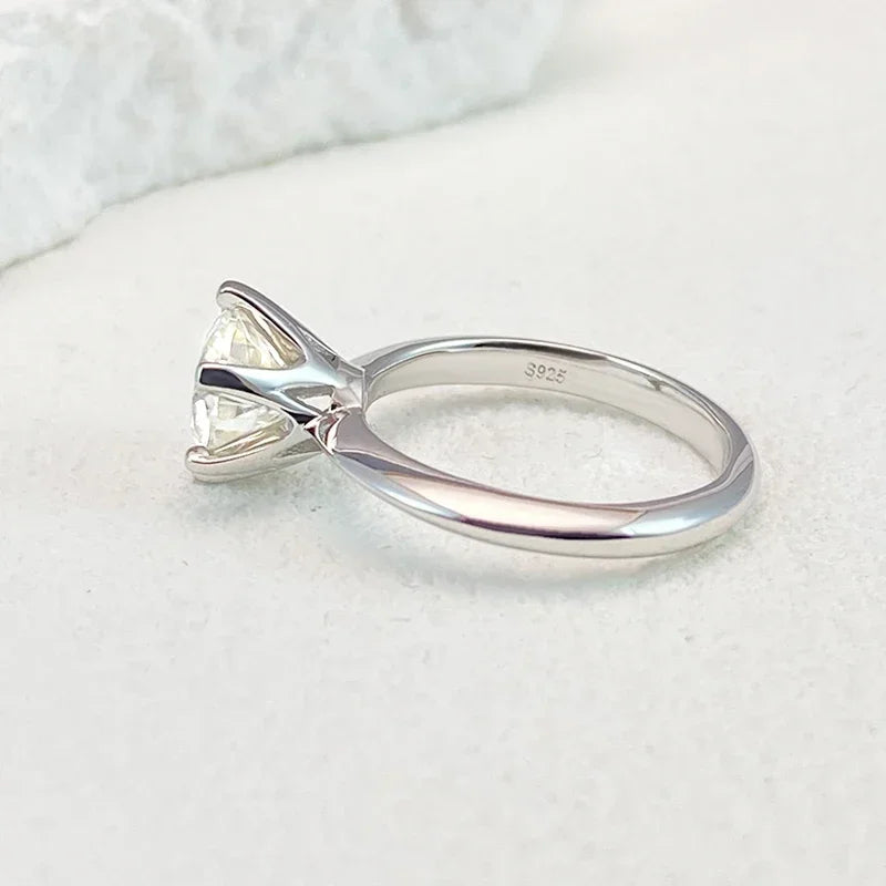 Anello di moissanite al carati per donne sterling in argento bianco placcato in oro d color diamante fidanzata Bandiera per matrimoni