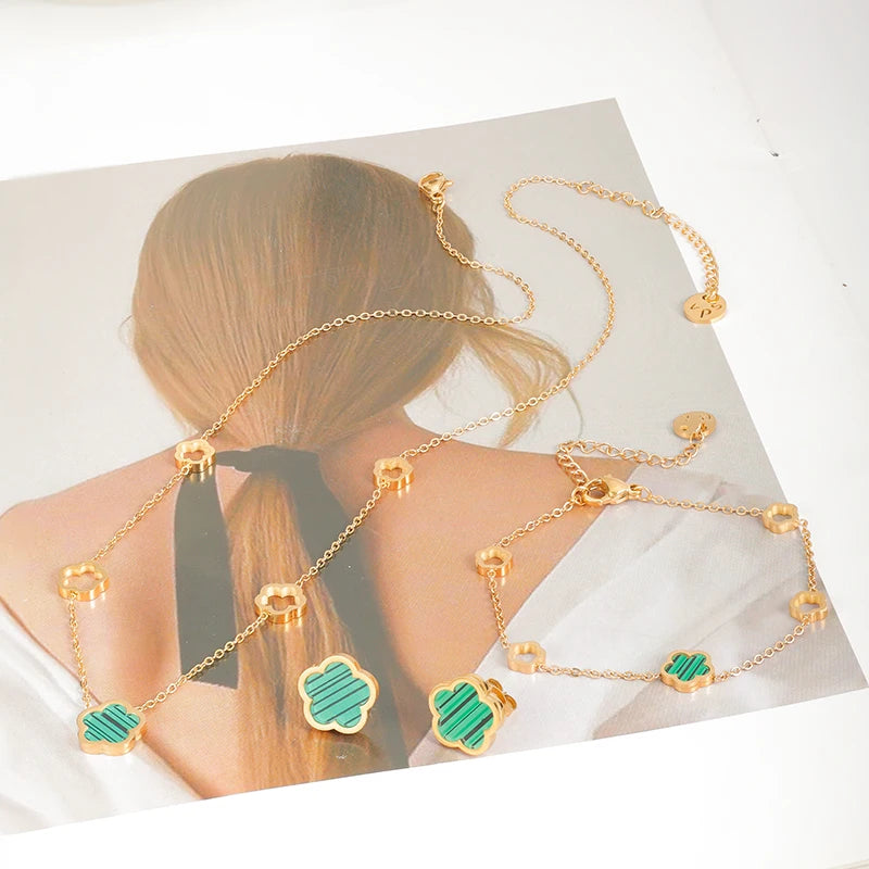 Flor de concha blanca verde elegante de lujo - Pendientes de pendientes de cuatro hojas Pulseras de collar de joyas de acero inoxidable para mujeres