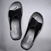 Men's Leather Flip Flops – Casual Non-Slip Sandals with Soft Sole for Beach & Everyday Wear