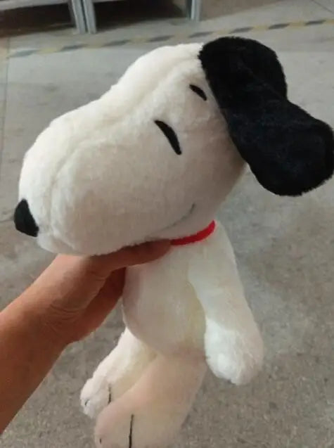 Plush snoopy originale 30 cm - 45 cm. Giocattolo morbido e accogliente, cuscino o decorazione. Regalo perfetto per fan snoopy e lussuosi amanti.