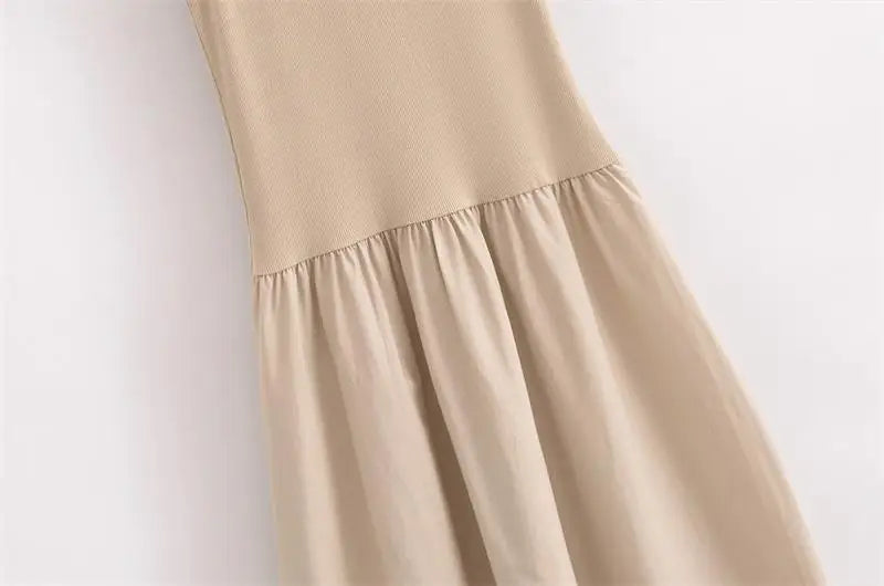 Abiti estivi da donna: un abito che unisce stile chic, semplicità e comfort in un unico pezzo