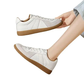 Retro Women’s Sneakers – Wear-Resistant EVA Insole & Neutral Style