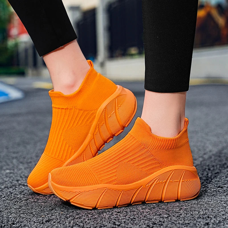 Fashion Platform Sports Shoes High Top Knit Casual Sneakers Lightweight Breathable Slip-on Running Shoes