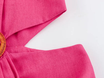 Elegant damekjole med udskæring i taljen – O-hals, ærmeløs, slim fit, splitnederdel