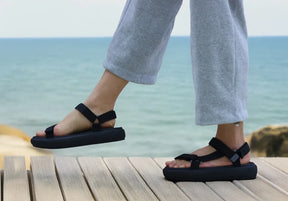 Lightweight Quick-Dry Women's Trekking Sandals