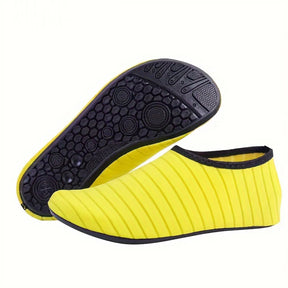 Chaussures d'eau aux pieds nus - chaussettes aqua à séchage rapide et antidérapantes pour la plage, la natation et les sports nautiques