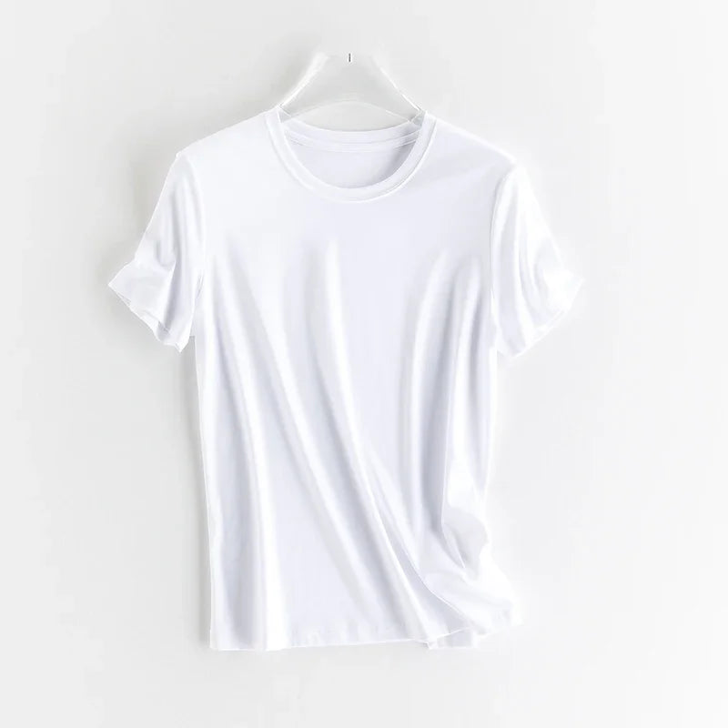 T-shirt i siden och merceriserad bomull – Upplev silkesmjukhet och sofistikerad stil – Finns i v-ringad och rund halsringning