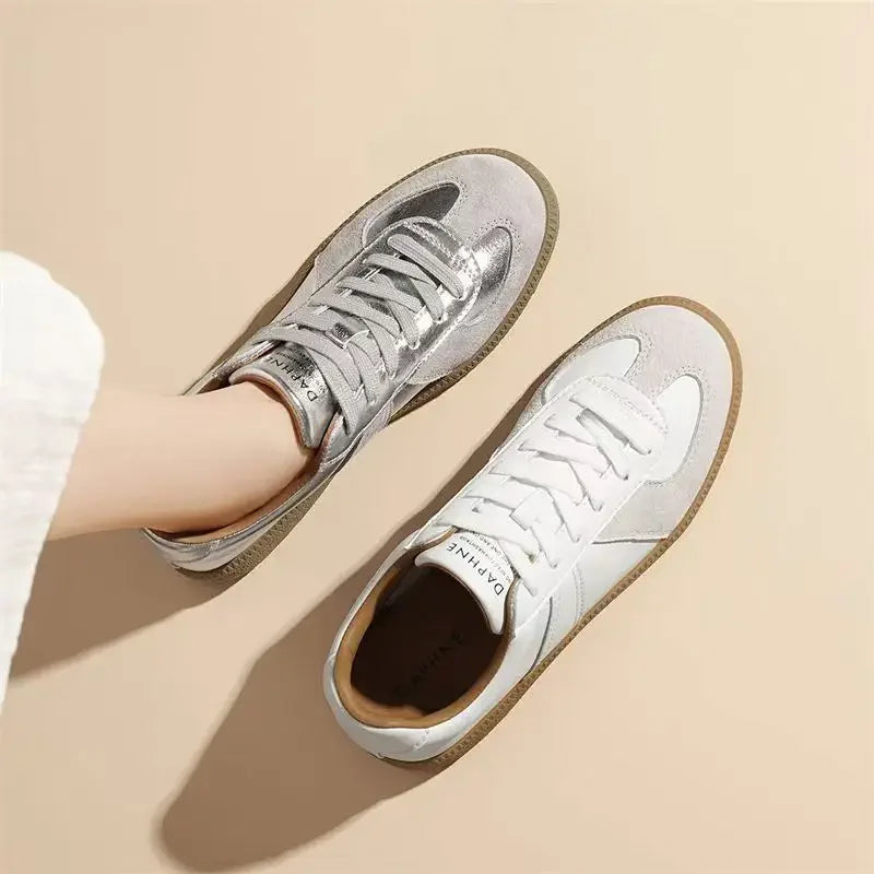 Retro Women’s Sneakers – Wear-Resistant EVA Insole & Neutral Style