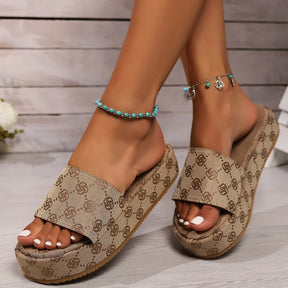 Women's Summer Platform Slippers – Fashion Solid Color Thick Sole Slides for Beach & Party