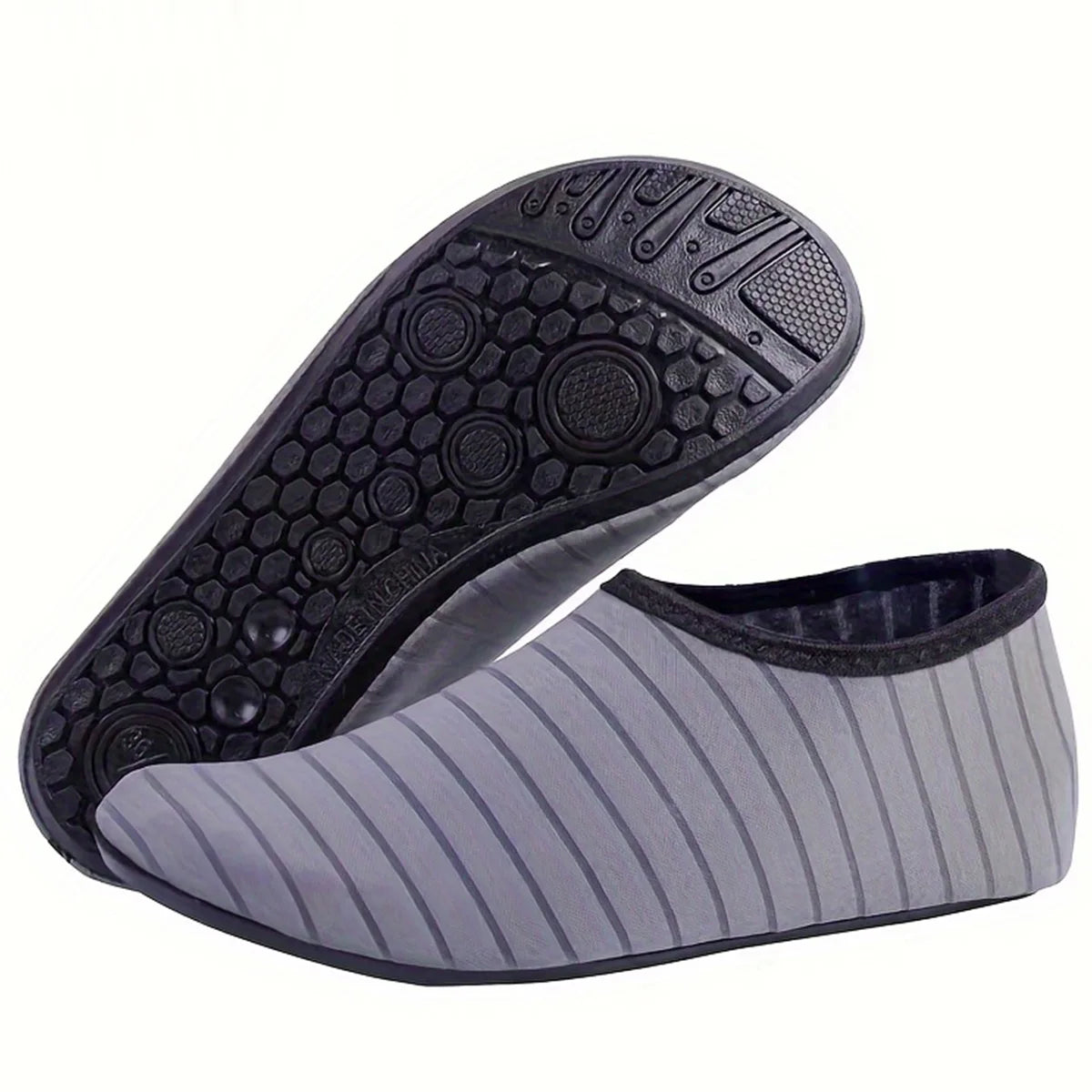 Chaussures d'eau aux pieds nus - chaussettes aqua à séchage rapide et antidérapantes pour la plage, la natation et les sports nautiques