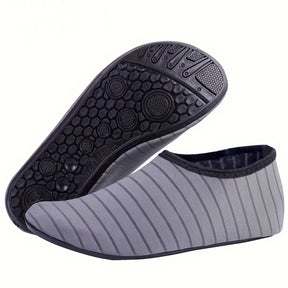 Chaussures d'eau aux pieds nus - chaussettes aqua à séchage rapide et antidérapantes pour la plage, la natation et les sports nautiques