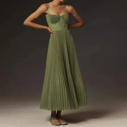 Flow with Style – A-line plisseret maxikjole til forår & sommer