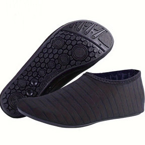 Chaussures d'eau aux pieds nus - chaussettes aqua à séchage rapide et antidérapantes pour la plage, la natation et les sports nautiques
