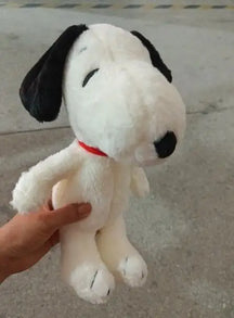 Plush snoopy originale 30 cm - 45 cm. Giocattolo morbido e accogliente, cuscino o decorazione. Regalo perfetto per fan snoopy e lussuosi amanti.