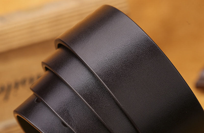 Leather Unisex Belt – Fashion Alloy Buckle Luxury
