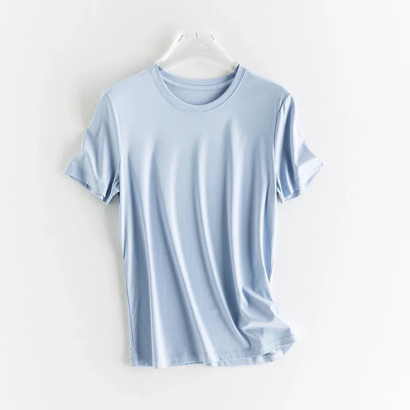 T-shirt i siden och merceriserad bomull – Upplev silkesmjukhet och sofistikerad stil – Finns i v-ringad och rund halsringning