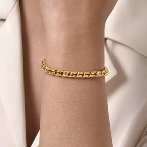 Elegant Gold Stainless Steel Bracelet – Durable, Hypoallergenic & Timeless Style