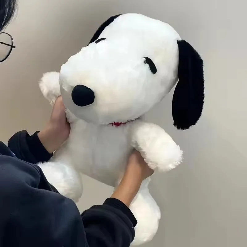 Plush snoopy originale 30 cm - 45 cm. Giocattolo morbido e accogliente, cuscino o decorazione. Regalo perfetto per fan snoopy e lussuosi amanti.