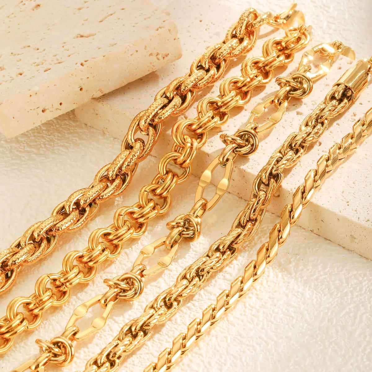 Elegant Gold Stainless Steel Bracelet – Durable, Hypoallergenic & Timeless Style