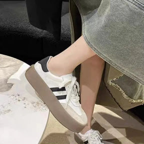 Sneakers à lacets décontractés pour femmes - confortable, polyvalent et élégant pour les vêtements de tous les jours