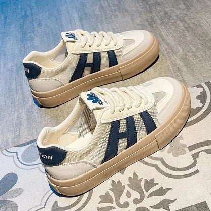Sneakers – alsidige sportssko til kvinder & Afslappet sko med åndbart mesh og chunky sål