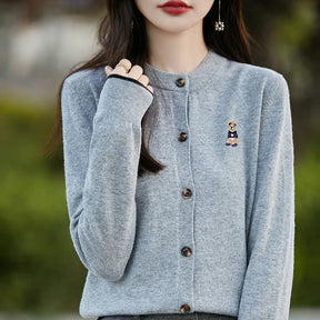 Elegant Long Sleeve Cardigan – Timeless, Comfortable & Stylish for Autumn