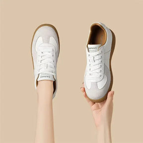 Retro Women’s Sneakers – Wear-Resistant EVA Insole & Neutral Style