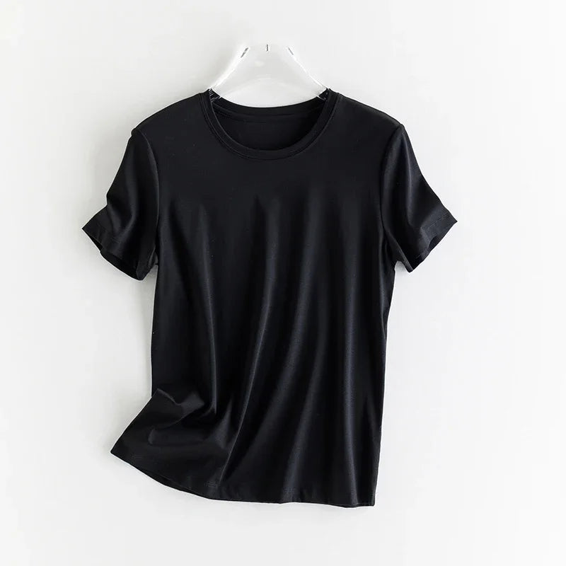 T-shirt i siden och merceriserad bomull – Upplev silkesmjukhet och sofistikerad stil – Finns i v-ringad och rund halsringning