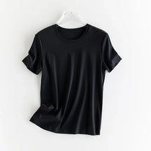 T-shirt en soie et en coton mercerisé - Expérience de douceur soyeuse et de style sophistiqué - disponible en V et cou rond