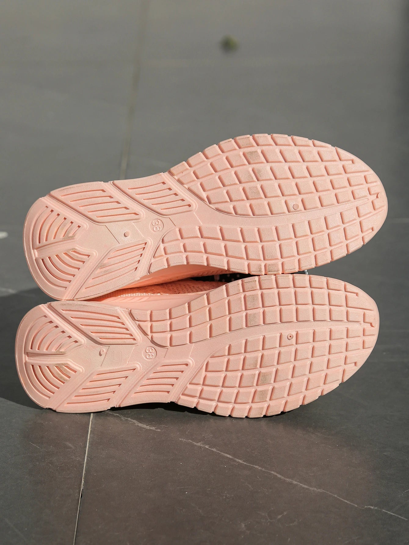 Women’s Casual Sneakers – Lightweight Fly-Weaving Fashion Shoes