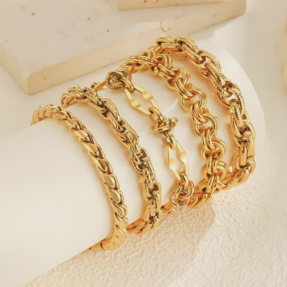 Elegant Gold Stainless Steel Bracelet – Durable, Hypoallergenic & Timeless Style